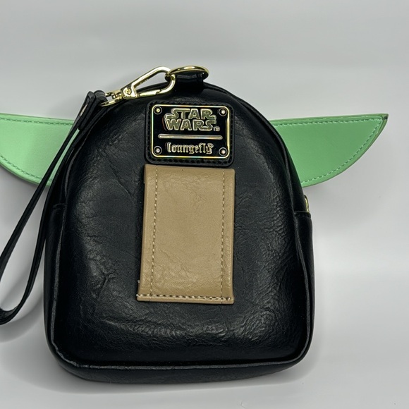 Star Wars, Disney Loungefly Mini Backpack Clutch. - Picture 3 of 9
